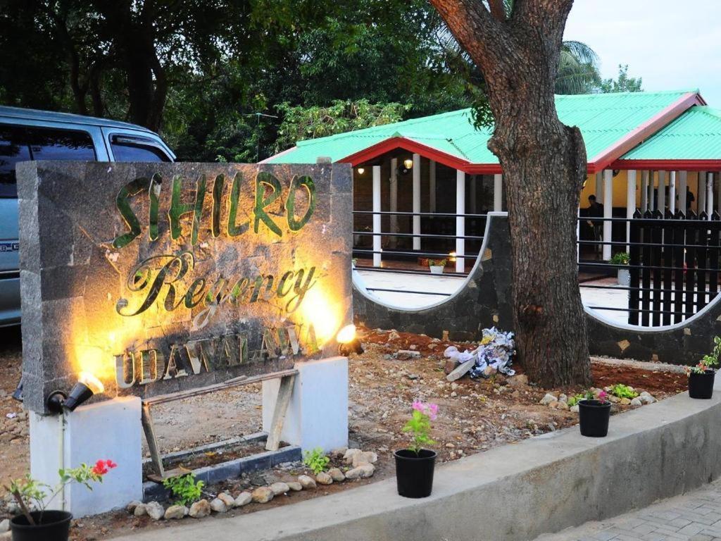 Sihilro Regency Hotel Udawalawe Luaran gambar
