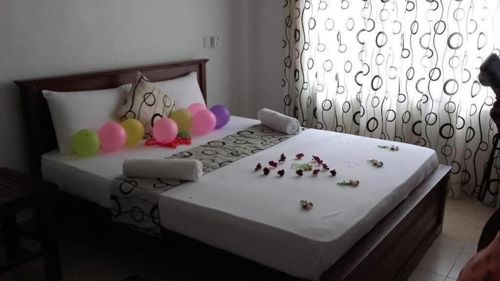 Sihilro Regency Hotel Udawalawe Luaran gambar